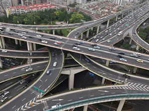 Çin, 'yol' sorunlarını çözmek için çalışıyor