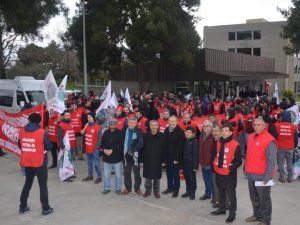 Metal işçilerinin grev kararı ertelendi