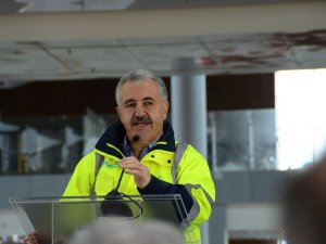 Ahmet Arslan İstanbul Yeni Havalimanı'nı ziyaret etti