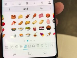 Samsung, Emojileri düzeltti!