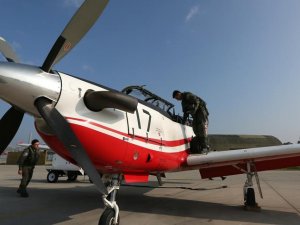 İzmir'de eğitim uçağı düştü: 2 pilot şehit