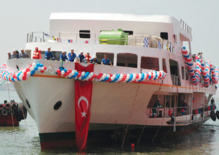 Yenilenen yolcu vapuru hizmete alınıyor