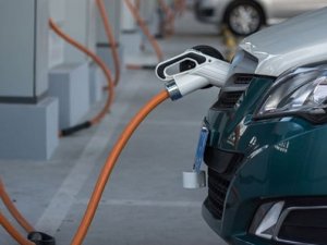 Maliye Bakanlığı: Elektrikli otomobile ÖTV zammı yok