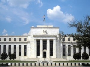 Fed yetkililerinden varlık alımları ve faiz oranları açıklaması