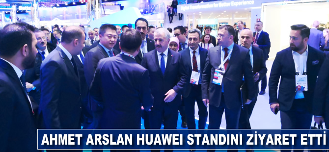 Ahmet Arslan, Huawei standını ziyaret etti