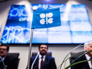 Rusya OPEC anlaşmasıyla 21 milyar dolar ek gelir elde etti