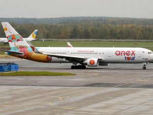 Anex Tour Antalya'ya ilk uçağı indirdi