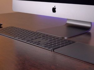 Uzay grisi Magic Keyboard ve Magic Mouse 2 satışa sunuldu!