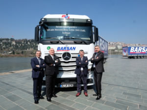 Mercedes-Benz Türk Barsan Global Lojistik’e, 500 kamyon teslimatı yaptı