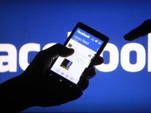 Facebook mesaj silme özelliğini herkese getiriyor