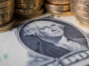 Dolar, euro ve sterlinde yeni rekor
