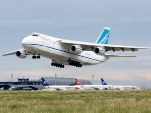 Dünyanın en büyük ikinci uçağı Bursa'ya geldi
