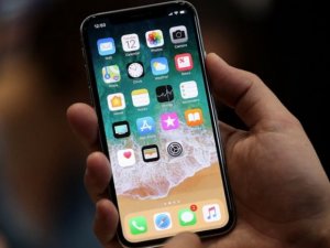 iPhone X, üç kat fazla kazandırdı!