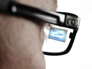 Intel akıllı gözlük işinden çıkıyor