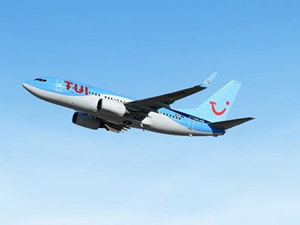 TUIfly uçağı Atatürk Havalimanı'na acil iniş yaptı