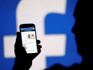 Facebook Türkçe öğrendi