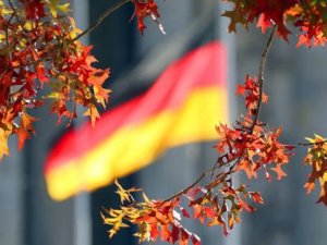 Almanya'nın yüzde 2.4 büyüyeceği öngörülüyor
