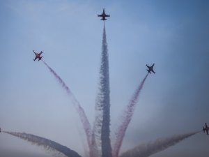 Eurasia Airshow, Türk Yıldızları'nın gösterisiyle sona erdi