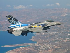 Yunanistan'ın F-16'larını ABD modernize edecek