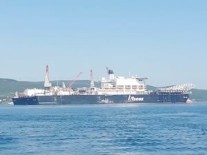 PIONEERING SPIRIT, Çanakkale Boğazı'ndan geçti