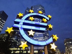 Euro Bölgesi'nde olumlu hava dağıldı