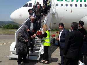 Zonguldak'a sezonun ilk uçağı indi