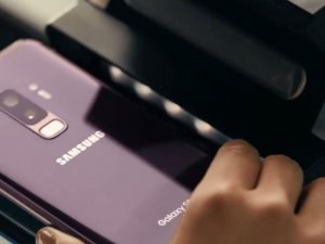 Samsung S9 için iPhone göndermeli yeni reklam
