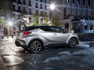 Toyota, hibrit C-HR için yerli batarya üretmeyi planlıyor