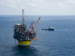 Shell, Kuzey Denizi’nde 18 kuyuyu kapatıyor