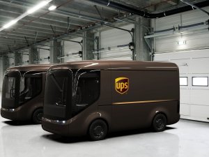 UPS, elektrikli araçlarını Londra ve Paris'te kullanacak