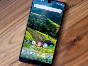 Essential Phone 2 iptal!