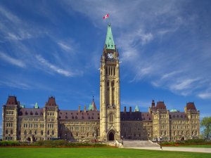 Kanada, ABD'yi NAFTA ve Dünya Ticaret Örgütüne şikayet etti