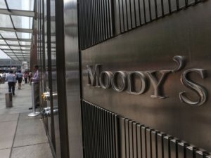 Moody's, İstanbul ve İzmir'i izlemeye aldı