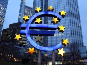 Euro Bölgesi yükselen petrol fiyatlarından endişe ediyor