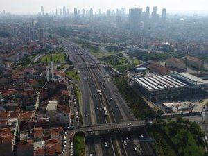 Bayramın ilk gününde İstanbul yolları boş kaldı