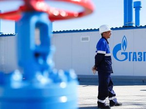 Gazprom beklentilerin üzerinde kar etti