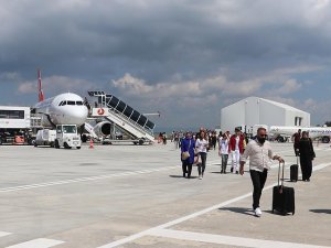 54 yıl kapalı kalan havalimanından 422 bin yolcu taşındı