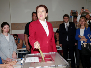 Meral Akşener: Şimdi sıra oy sayımını güvence altına almada