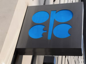 OPEC petrol üretimini artırdı