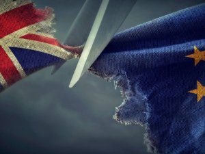 İngiltere'de 'Brexit' tasarısı yasalaştı
