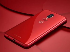 OnePlus 6'ya kırmızı!