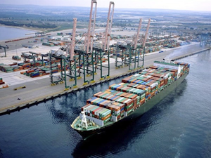 Yılport Holding, Taranto Limanı’nın işletmesine talip oldu
