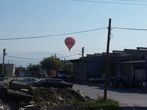 Sıcak hava balonu, hava muhalefeti nedeniyle sürüklendi