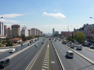 Karayollarında bakım ve onarım çalışmaları devam ediyor