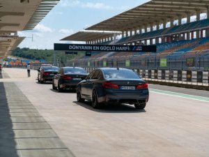 BMW M otomobilleri İstanbul Park’ta piste çıktı