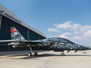 Hürjet, Farnborough Airshow'da büyük ilgi gördü