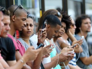 Küba'ya mobil internet yolda!
