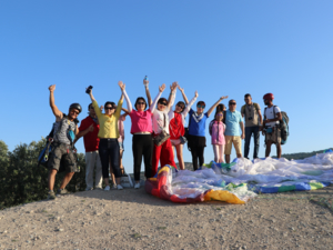 Pamukkale'yi havadan görmek için tatillerini uzatıyorlar