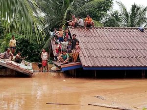 Sular altında kalan 6 köyde 20 kişi hayatını kaybetti