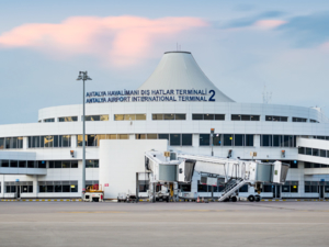 Antalya Havalimanı'na temmuzda saatte 18.3 uçak indi